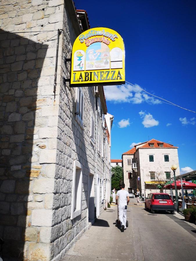 Sedam Bisera Kaštela Exterior foto